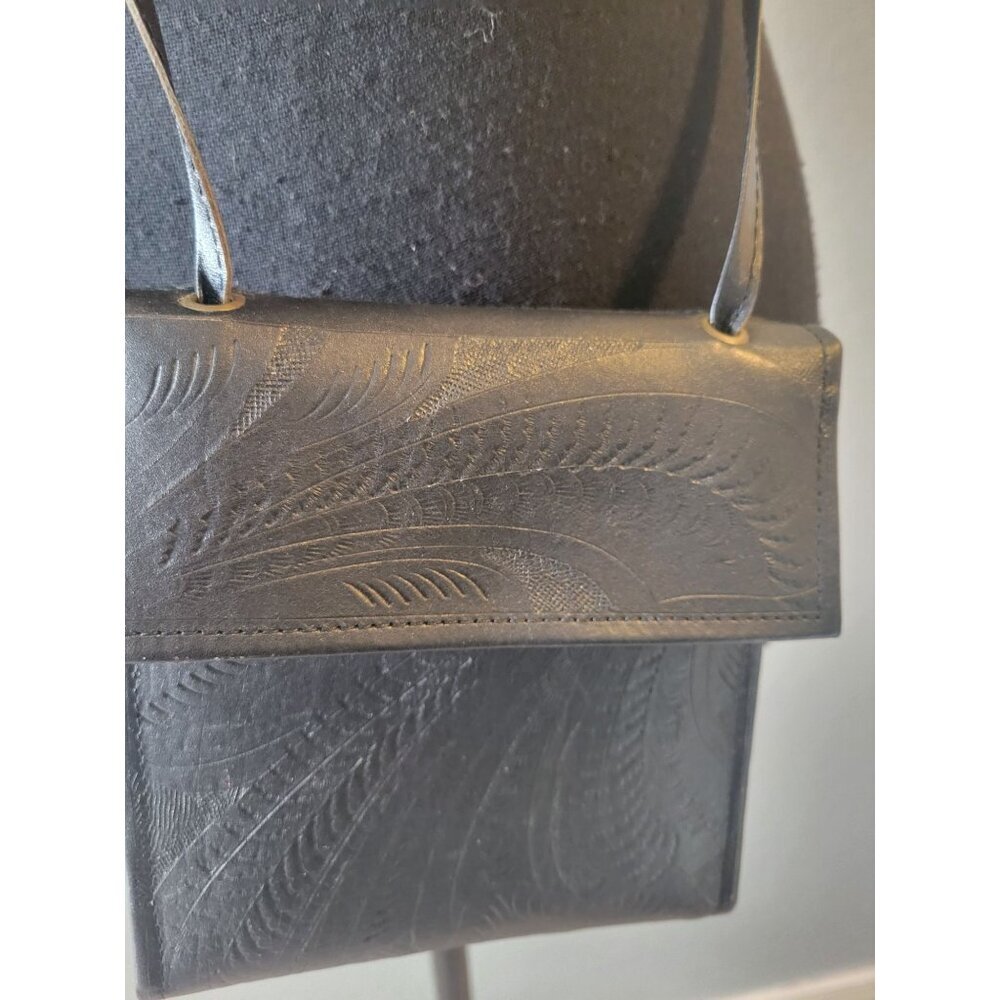 Leaders In Leather Embossed Leather Crossbody Bag Festival Concert 6x6 – Medium - Picture 3 of 8